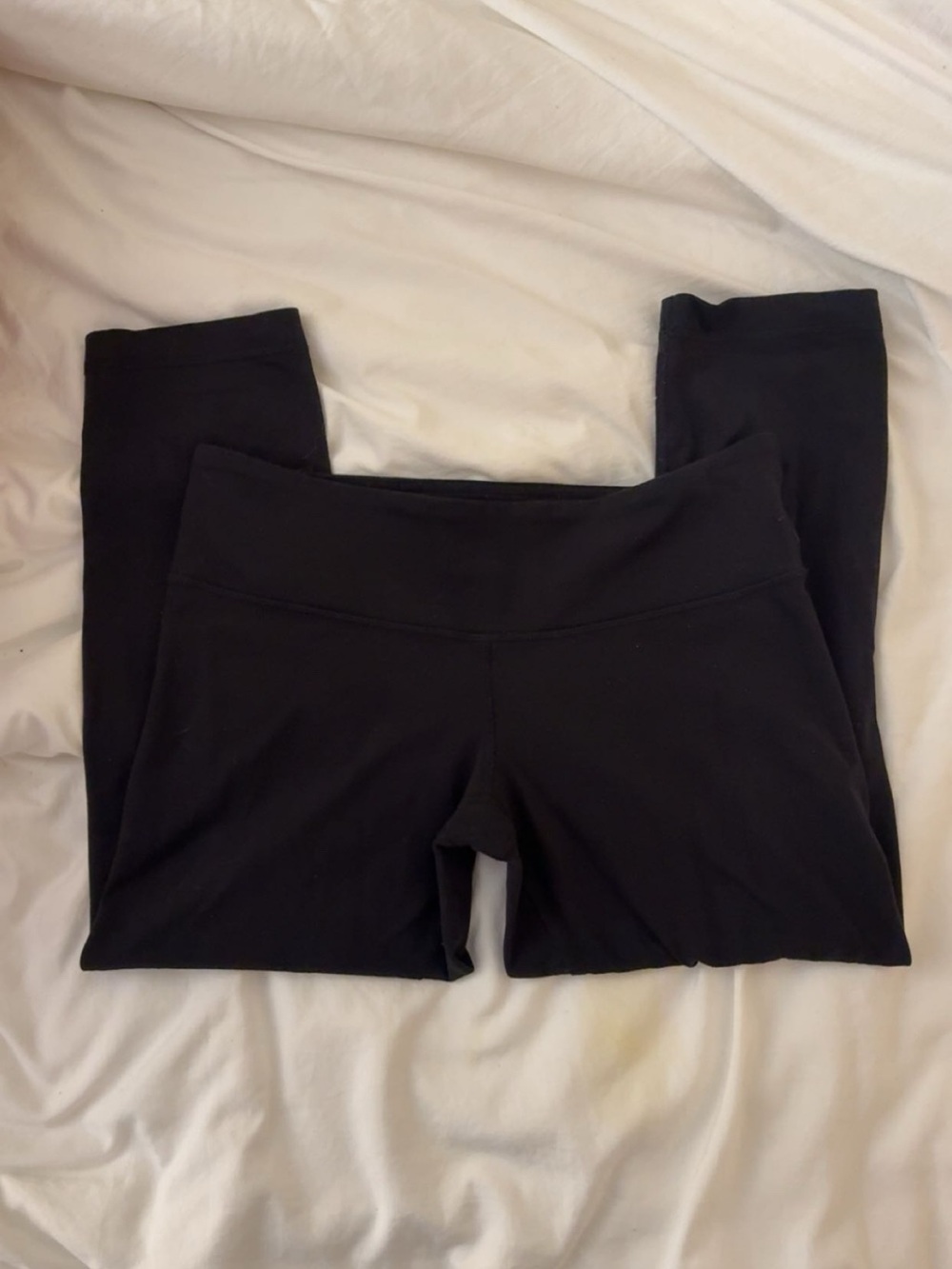 🖤 Lululemon Black Capris 🖤